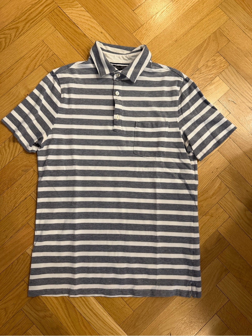 Banana Republic Performance Pique Polo Standard Fit in gray and white stripes